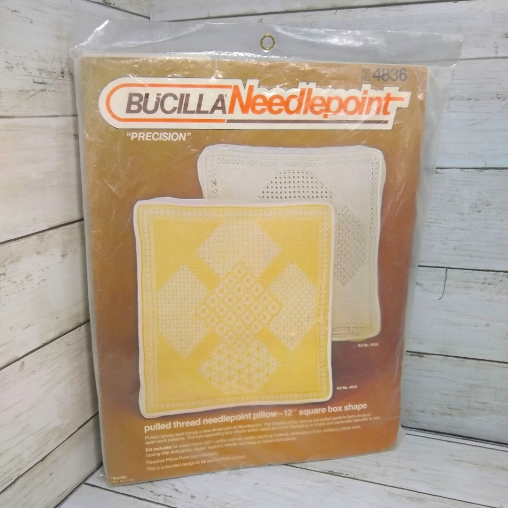 Bucilla Vtg White Needlepoint 4836 12" Square Pillow Pulled Thread Craft Kit NOS